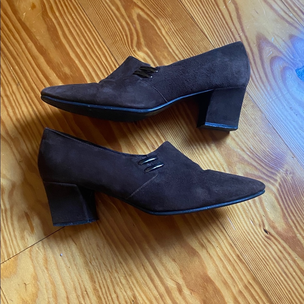 Karen Scott Brown Suede Shoes 9